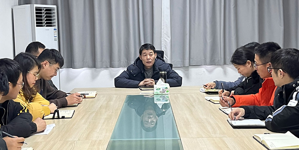 聚焦公司發(fā)展，共謀提升路徑 屯溪城建投公司召開2022年度全體員工大會