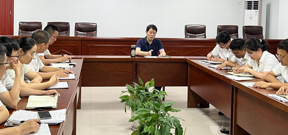 城建投公司召開全體員工大會(huì)暨安全生產(chǎn)、保密工作會(huì)議?