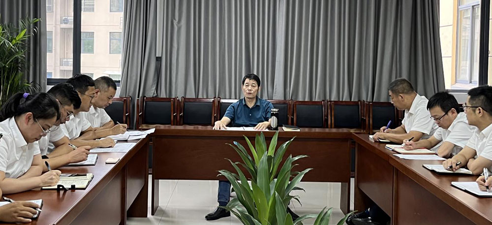 城建投公司黨支部召開黨員（擴大）會議暨酒駕、醉駕等違法犯罪行為警示教育集體談話會