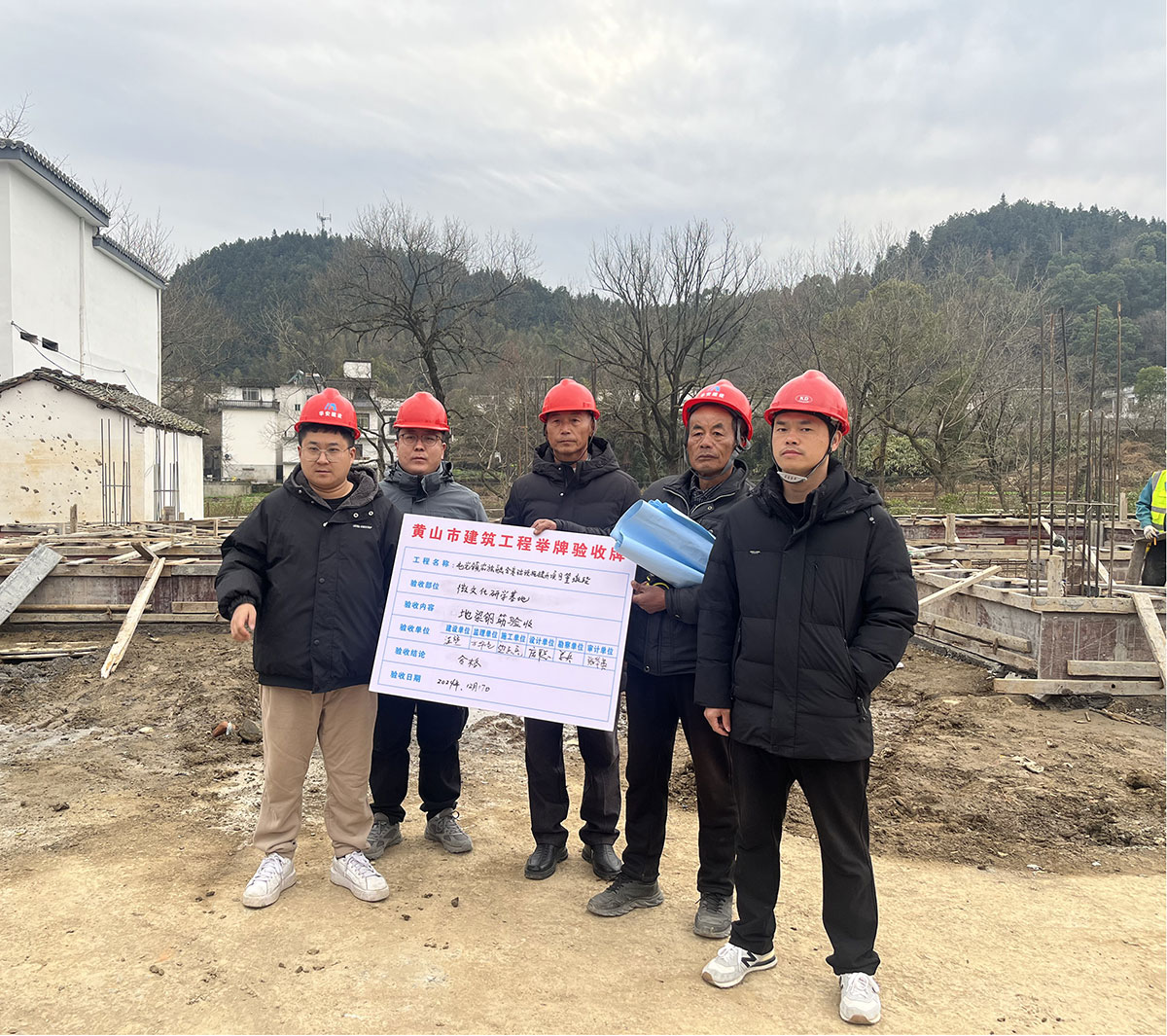 黨建引領(lǐng)進工地，支部聯(lián)動促發(fā)展